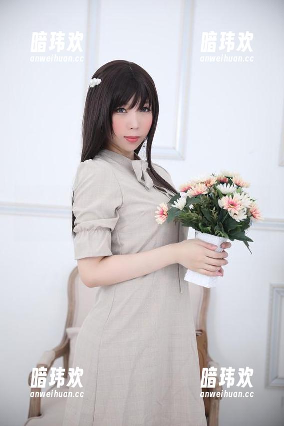 鹿野希 鹿野希的私房图包,带着一丝叛逆的气息,御守定制就成了个性标签。